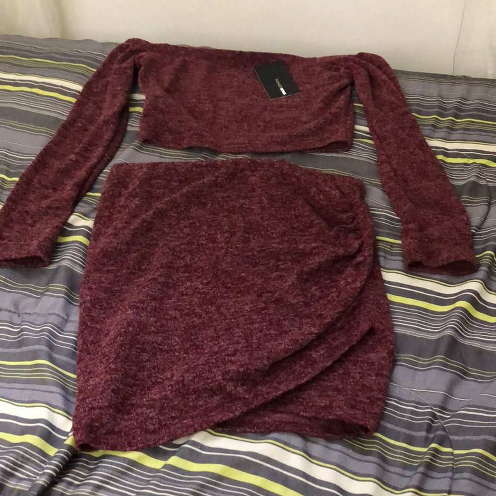 Matching set. Crop top & skirt